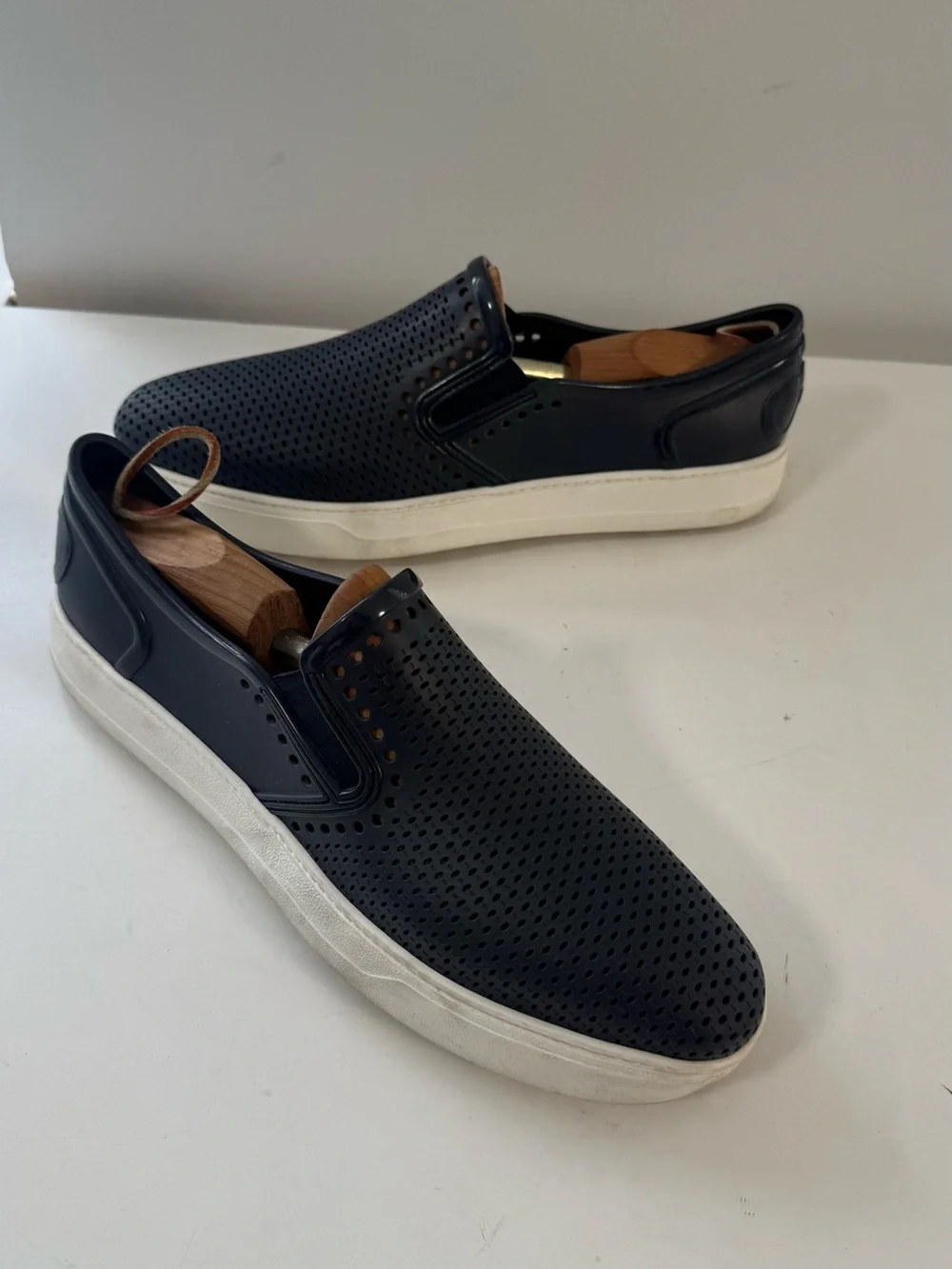 Salvatore Ferragamo Men’s Sneakers 12 - Picture 15 of 16